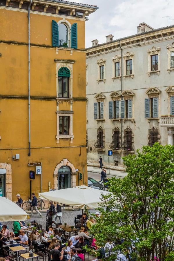 Suite Porta Borsari Верона Экстерьер фото